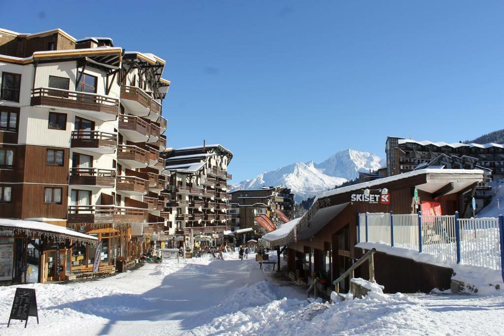 Appartement La Tania 2 Pieces Garage Dans Chalet Pied Pistes Exterior photo